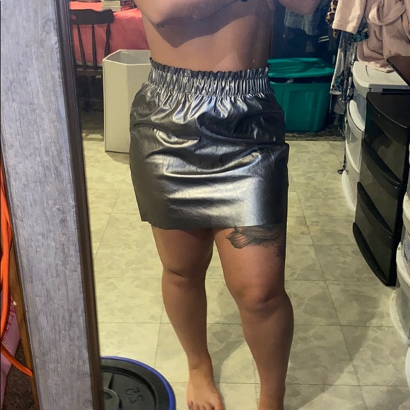 Forever 21 Dresses & Skirts - Brand new skirt !